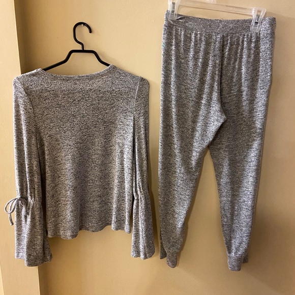 H&M Urban Kids - grey jogger set - top & pants - size large/14-16 - Picture 4 of 10